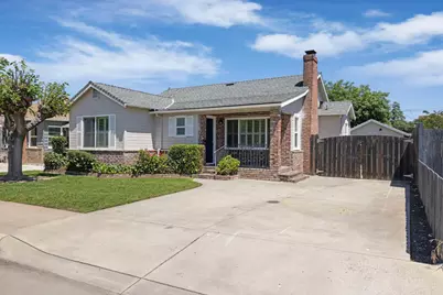 918 S Lee Avenue, Lodi, CA 95240 - Photo 1