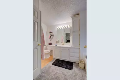 Tully #64, Turlock, CA 95380 - Photo 8