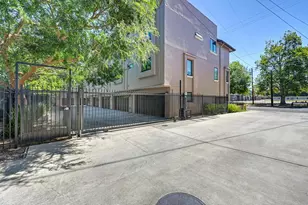 3024 I St, Sacramento, CA 95816 - Photo 48