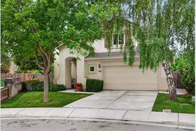 2834 Hawkins Court, Tracy, CA 95377 - Photo 2