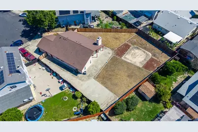 2412 Silverado Court, Stockton, CA 95206 - Photo 30