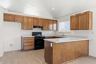 2412 Silverado Court, Stockton, CA 95206 - Photo 10