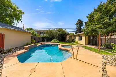 524 Sandburg Drive, Sacramento, CA 95819 - Photo 14