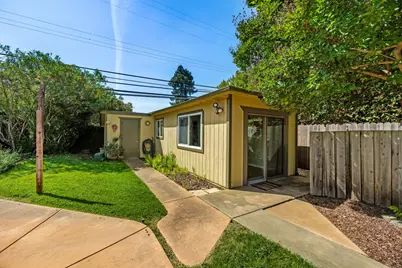 524 Sandburg Drive, Sacramento, CA 95819 - Photo 18