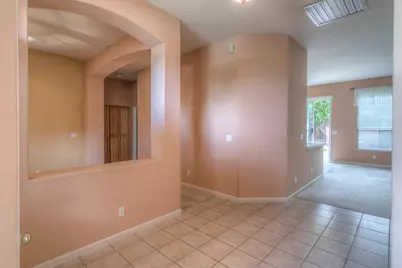 1657 Aylesbury Way, Roseville, CA 95747 - Photo 6