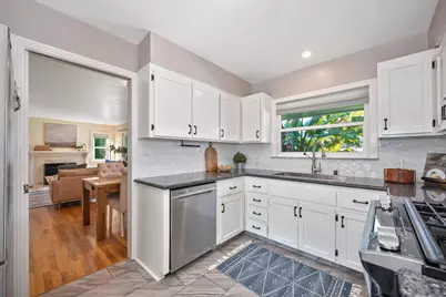5712 Carlson Drive, Sacramento, CA 95819 - Photo 16