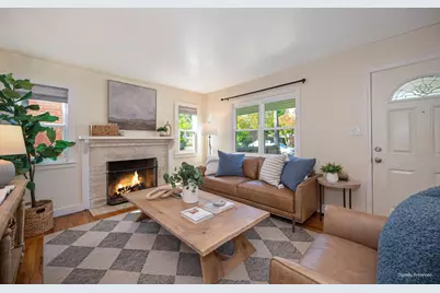 5712 Carlson Drive, Sacramento, CA 95819 - Photo 10