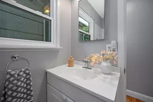 5712 Carlson Dr, Sacramento, CA 95819 - Photo 24