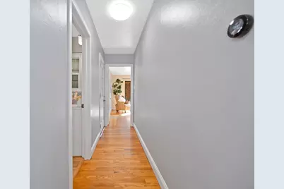 5712 Carlson Drive, Sacramento, CA 95819 - Photo 22