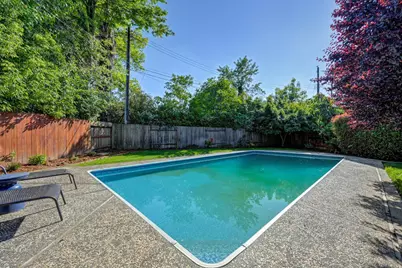 5712 Carlson Drive, Sacramento, CA 95819 - Photo 40