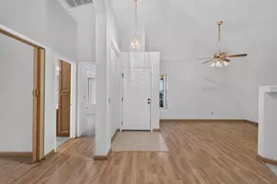8113 Bellsbrae Dr, Antelope, CA 95843 - Photo 10