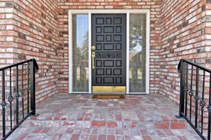 1661 Smith Dr, Turlock, CA 95382 - Photo 4