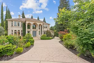 8540 Le Parc Ct, Fair Oaks, CA 95628 - Photo 2