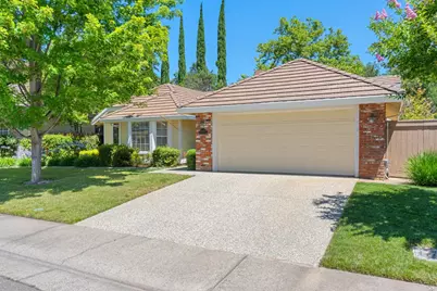11557 Bear Valley Court, Gold River, CA 95670 - Photo 4