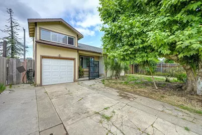 1013 Frienza Avenue, Sacramento, CA 95815 - Photo 1