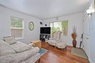 1013 Frienza Ave, Sacramento, CA 95815 - Photo 6