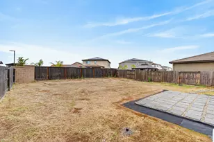 2103 Knotty Pine Way, Plumas Lake, CA 95961 - Photo 28