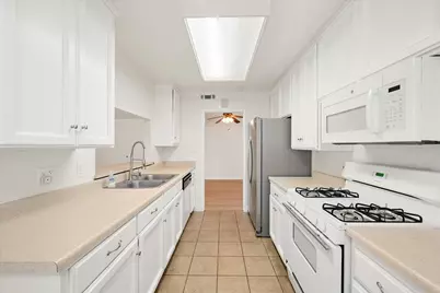 7517 Circle Parkway, Sacramento, CA 95823 - Photo 12