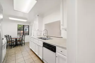 7517 Circle Parkway, Sacramento, CA 95823 - Photo 16
