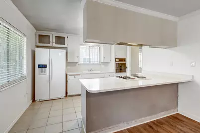 2154 Meadowglen Avenue, Sacramento, CA 95832 - Photo 10