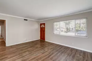 2154 Meadowglen Ave, Sacramento, CA 95832 - Photo 4