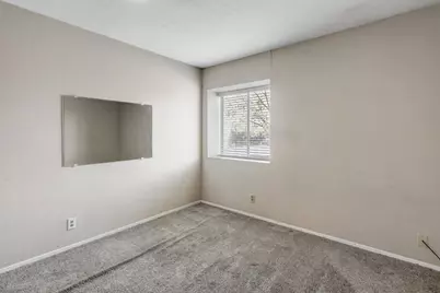 2154 Meadowglen Avenue, Sacramento, CA 95832 - Photo 30
