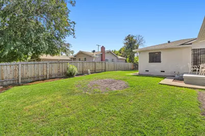 2154 Meadowglen Avenue, Sacramento, CA 95832 - Photo 36