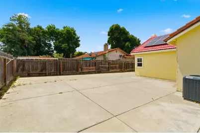 8152 Le Mans Avenue, Stockton, CA 95210 - Photo 32
