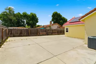 8152 Le Mans Ave, Stockton, CA 95210 - Photo 32