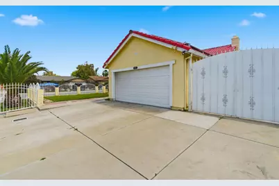 8152 Le Mans Avenue, Stockton, CA 95210 - Photo 36