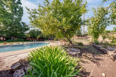 5437 Valhalla Drive, Carmichael, CA 95608 - Photo 40