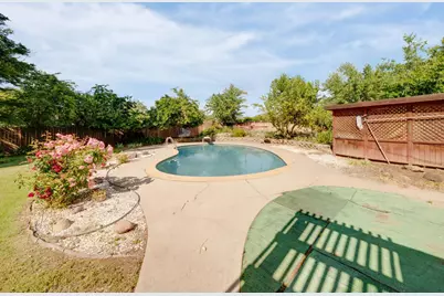5437 Valhalla Drive, Carmichael, CA 95608 - Photo 38