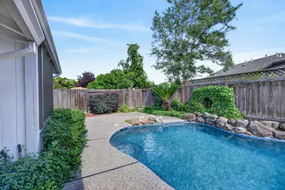 342 Rivergate Way, Sacramento, CA 95831 - Photo 38