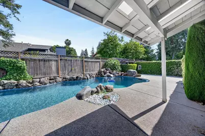 342 Rivergate Way, Sacramento, CA 95831 - Photo 36