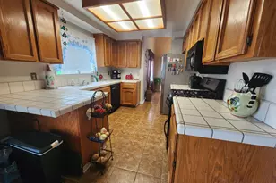 8558 Carlin Ave, Sacramento, CA 95823 - Photo 10
