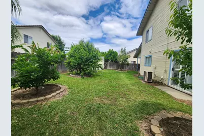 8558 Carlin Avenue, Sacramento, CA 95823 - Photo 26
