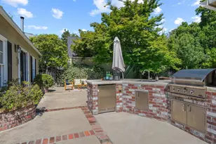 1049 11th Ave, Sacramento, CA 95818 - Photo 38