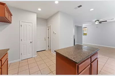 301 Candela Circle, Sacramento, CA 95835 - Photo 8