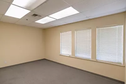 401 Lesher Drive #B, Merced, CA 95341 - Photo 4