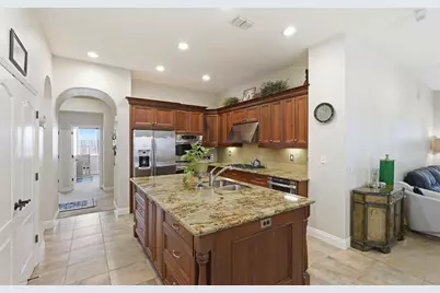 6817 Vilamoura Way, Elk Grove, CA 95757 - Photo 20
