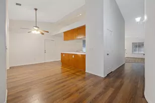 1350 S Grand St, Visalia, CA 93292 - Photo 10