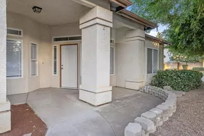 1350 S Grand Street, Visalia, CA 93292 - Photo 4