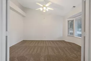 1350 S Grand St, Visalia, CA 93292 - Photo 8