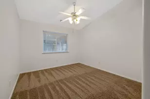 1350 S Grand St, Visalia, CA 93292 - Photo 38