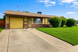 7729 Bellini Way, Sacramento, CA 95828 - Photo 2