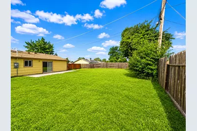 7729 Bellini Way, Sacramento, CA 95828 - Photo 10