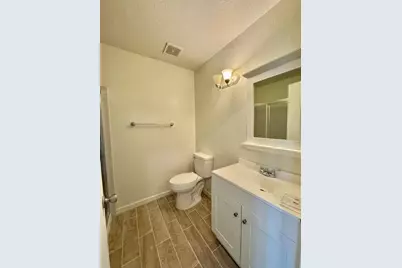 8204 Essen Way, Sacramento, CA 95823 - Photo 8