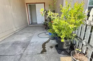 8204 Essen Way, Sacramento, CA 95823 - Photo 2