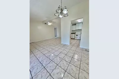 8204 Essen Way, Sacramento, CA 95823 - Photo 6