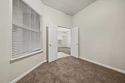 9728 Sand Hollow Way, Elk Grove, CA 95757 - Photo 10